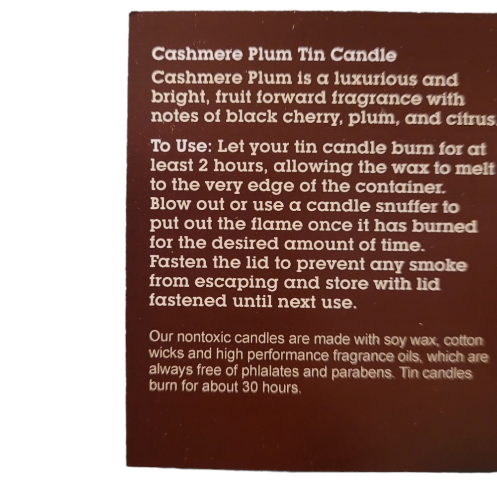 NWOT cashmere plum soy candle - Picture 3 of 4